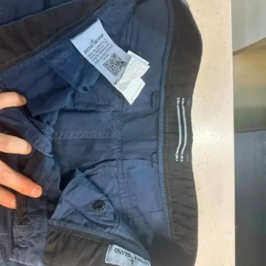 [BUNJANG] Stone Island Navy Cargo Shorts / 스톤아일랜드 네이비 카고 반바지