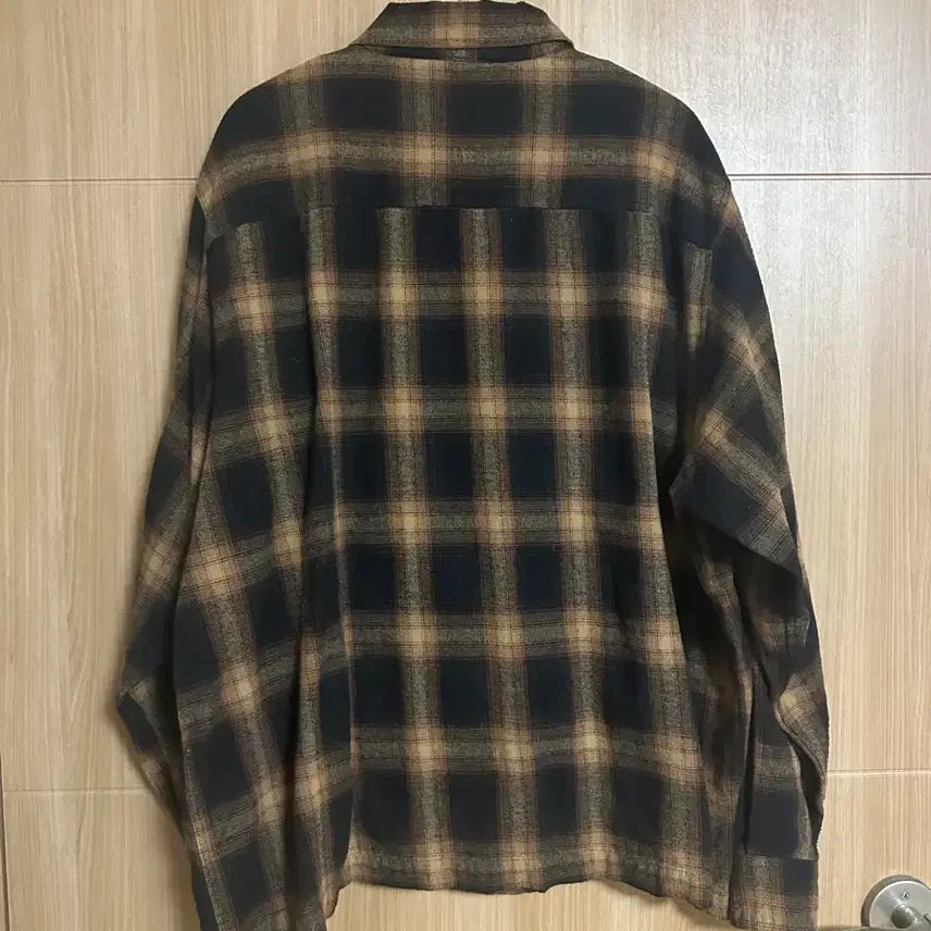 [SOLD OUT] [L] 블랙아웃 피코 셔츠