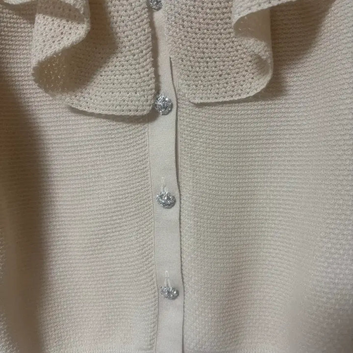 [SOLD OUT] 랑방컬렉션 러플 칼라 니트 가디건 프리