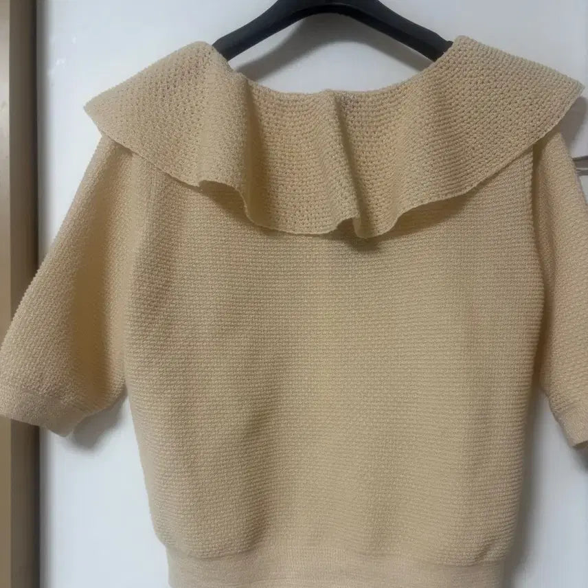 [SOLD OUT] 랑방컬렉션 러플 칼라 니트 가디건 프리