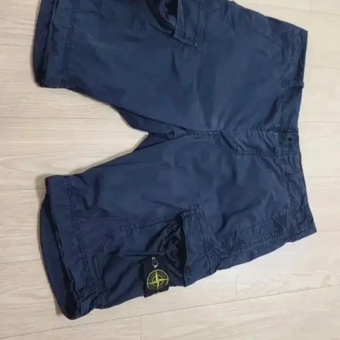 [BUNJANG] Stone Island Navy Brushed Stretch Cotton Canvas Bermuda Cargo Shorts / 스톤아일랜드 네이비 카고 반바지