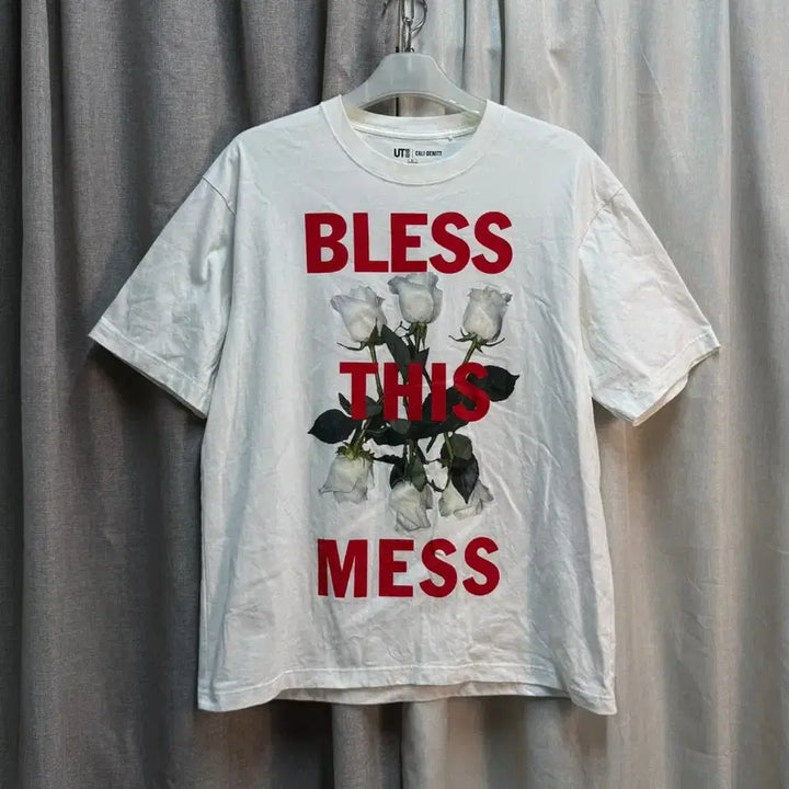 [BUNJANG] Uniqlo Bless This Mess Short Sleeve T-Shirt XL / [XL] 유니클로 Bless This Mess 반팔 티셔츠