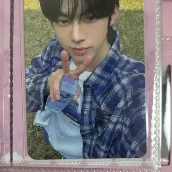 [BUNJANG] 투어스 도훈 가오슝 42존 포카 양도판매 / 투어스 도훈 가오슝 42존 포카 양도판매