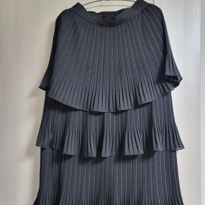 [BUNJANG] Black Pleated Layered Long Skirt / 블랙 플리츠 레이어드 롱스커트