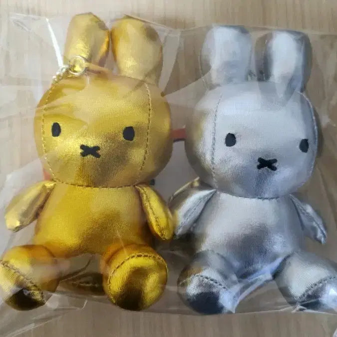 [SOLD OUT] 미피 인형 키링 골드/실버 2개 세트