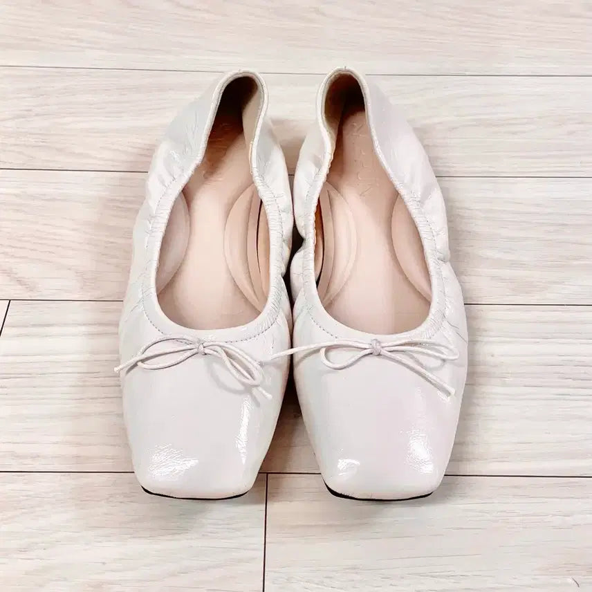 [BUNJANG] Sappun Enamel Flat Shoes / 사뿐 에나멜 플랫슈즈