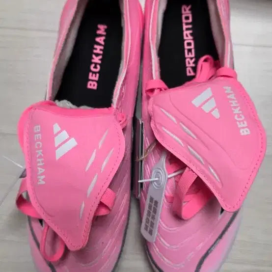 [SOLD OUT] 프레데터 25 2g3gag 축구화 260
