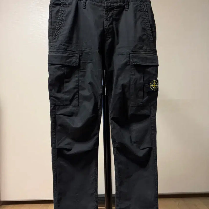 [BUNJANG] Stone Island Black Cargo Pants / 스톤아일랜드 블랙 카고 팬츠 바지 (31)