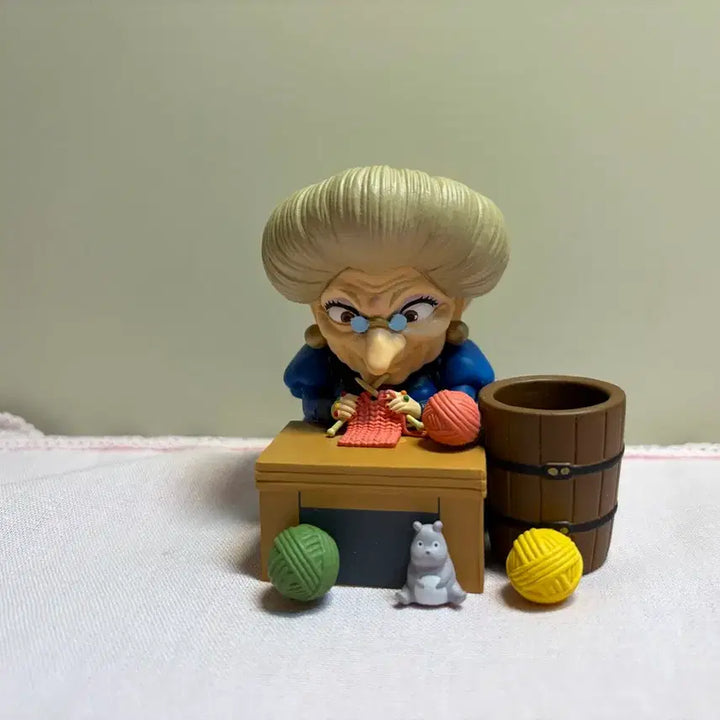 [SOLD OUT] 지브리 센과치히로 제니바 피규어