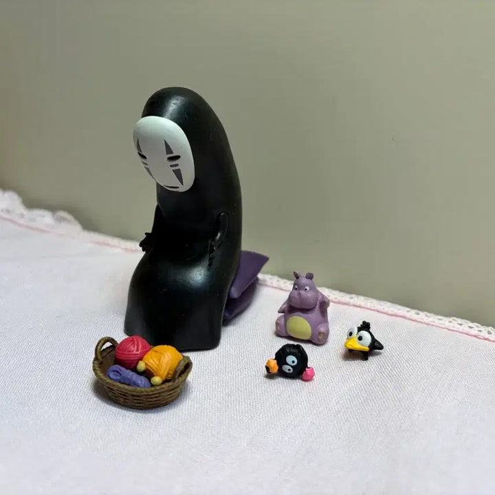 [BUNJANG] Studio Ghibli Spirited Away No-Face Figure / 지브리 센과치히로 가오나시 피규어
