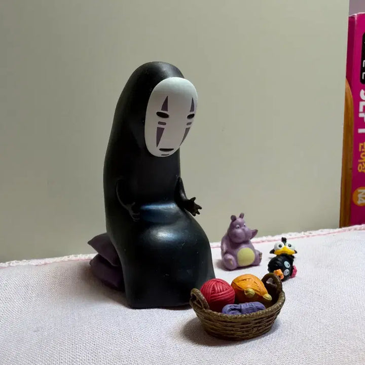 [BUNJANG] Studio Ghibli Spirited Away No-Face Figure / 지브리 센과치히로 가오나시 피규어
