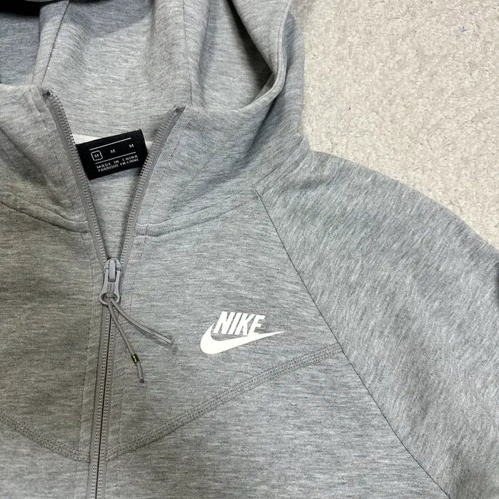 [BUNJANG] Nike Tech Fleece Zip-Up Hoodie Women&