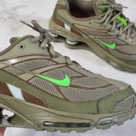 [BUNJANG] Nike Supreme Shox Ride 2 SP Neutral Olive / 나이키 슈프림 샥스 라이드 2 sp 뉴트럴 올리브 285