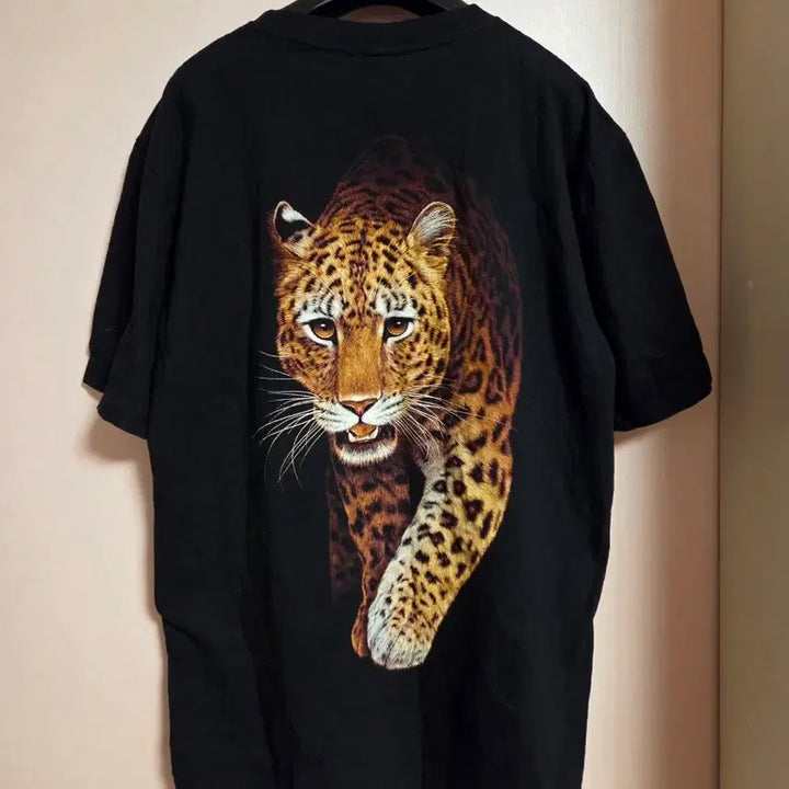 [BUNJANG] Rock Eagle Leopard Print Short Sleeve T-shirt / 락 이글 표범 프린팅 반팔 티셔츠 블랙
