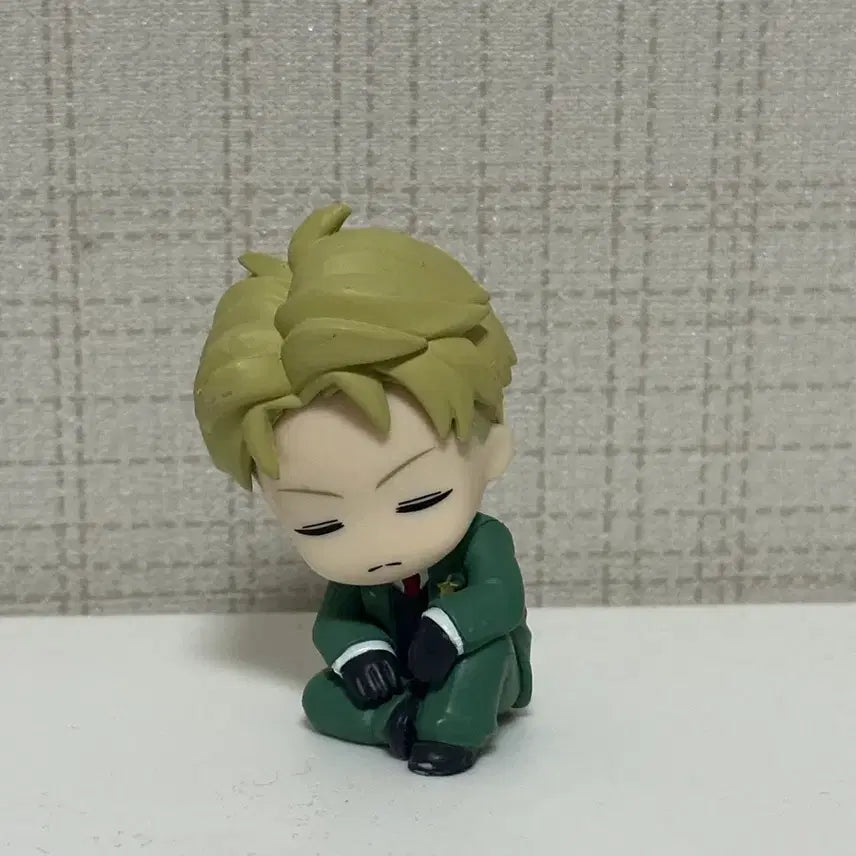 [BUNJANG] Spy x Family Loid Forger Figure / 스파이 패밀리 로이드 포저 피규어