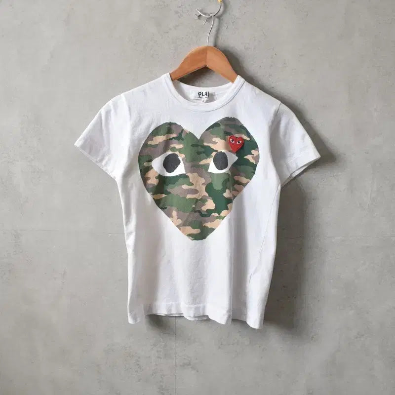 [SOLD OUT] 꼼데가르송 반팔티 M0400