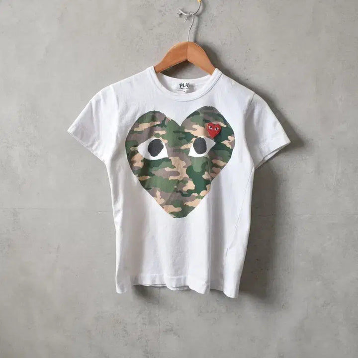 [SOLD OUT] 꼼데가르송 반팔티 M0400
