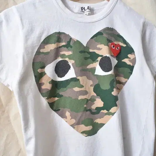 [SOLD OUT] 꼼데가르송 반팔티 M0400