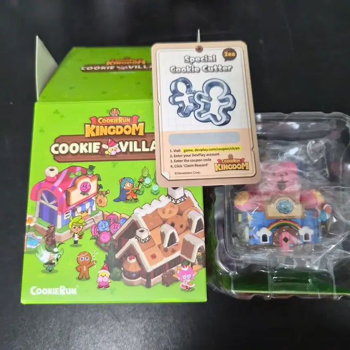 [BUNJANG] Cookie Run: Kingdom Cookie Village Random Figure (Toy Store Theme) / 쿠키런 킹덤 쿠키 빌리지 랜덤피규어(토이 스토어)