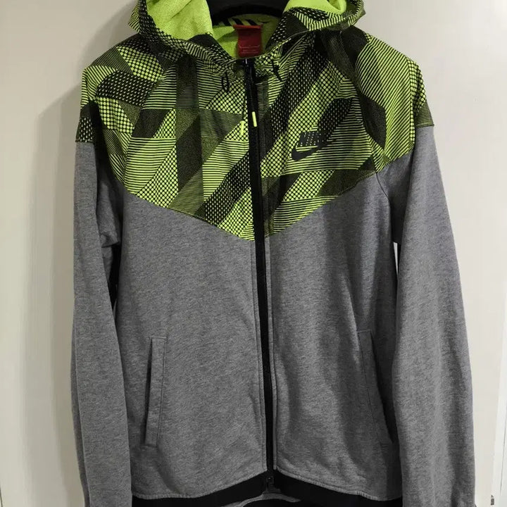 [BUNJANG] Nike Windrunner Jacket / L 나이키 윈드러너 바람막이 운동복