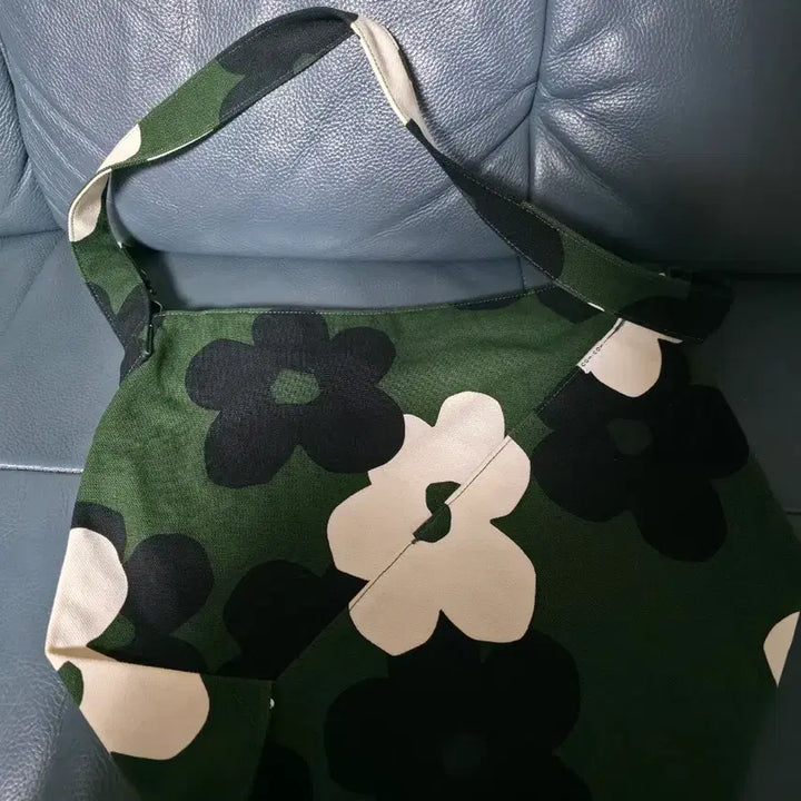 [BUNJANG] SouSou Flower Print Canvas Bag / 소우소우 플라워 프린트 캔버스백