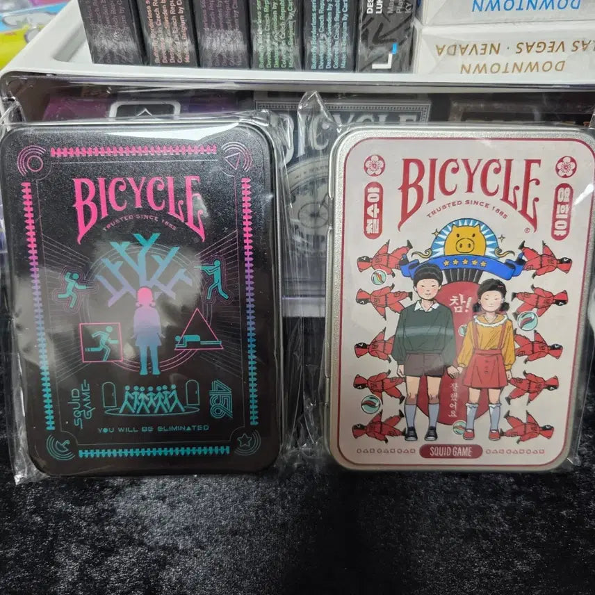 [BUNJANG] Bicycle Squid Game Collaboration Limited Edition Tin Case Playing Cards / 마술 플레잉 카드 바이시클 오징어게임 틴케이스 콜라보 한정판 일괄