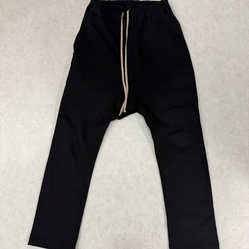 [SOLD OUT] 락오웬스 다크쉐도우 블랙 드로우스트링 배기 팬츠