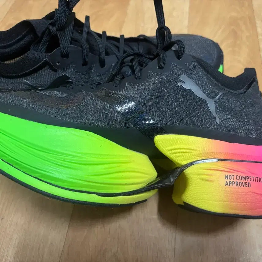 [BUNJANG] Puma Fast-R Carbon Running Shoes (245) / 푸마 한정판 카본러닝화 패스트로이드 245