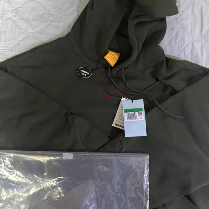 [SOLD OUT] 나이키x드레이크 녹타 후드티 카키 XL