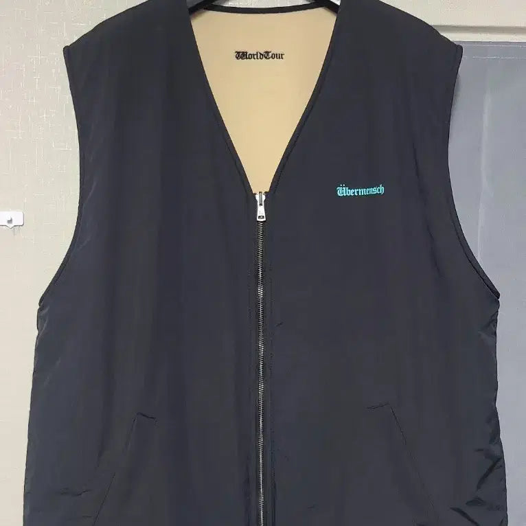 [BUNJANG] G-Dragon Reversible Vest (Black &amp; Beige) / 지드래곤 리버시블 베스트 (블랙&amp;베이지)