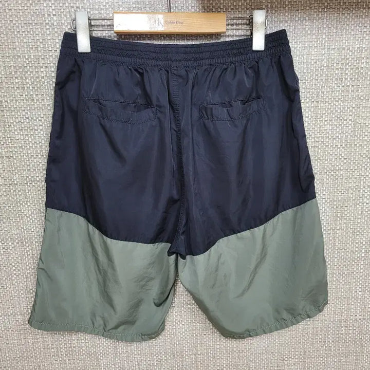 [BUNJANG] Vans Nylon Outdoor Shorts - Size M / M사이즈 반스 나일론 반바지 아웃도어 VANS