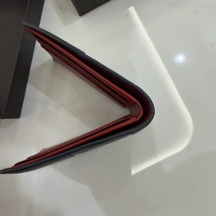 [BUNJANG] Bottega Veneta Cassette Bi-Fold Wallet / [OS] 보태가 베네타 카세트 폴더형 지갑