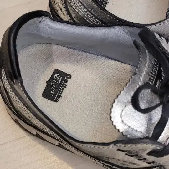 [BUNJANG] Onitsuka Tiger Silver Vintage 280mm Shoes / 오니츠카타이거 실버 빈티지 280 미리 정품