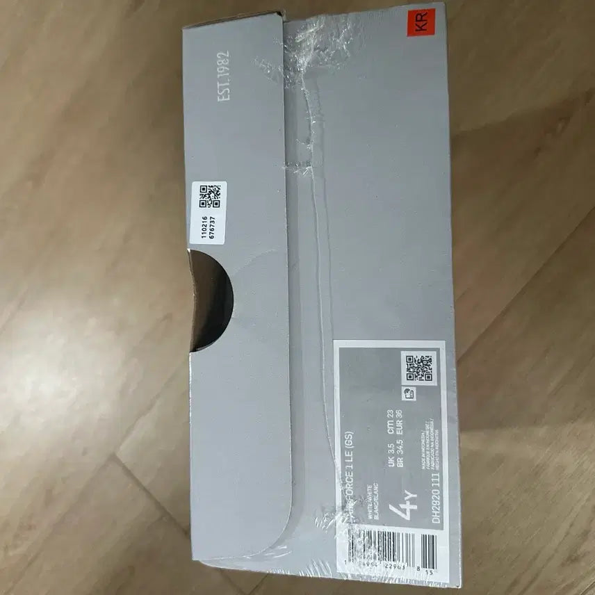 [SOLD OUT] 나이키 에어포스1 미개봉 새상품 230mm