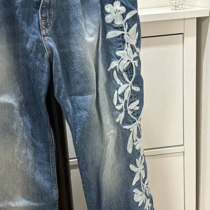 [BUNJANG] Tuin Vain Washed Denim Jeans / Tuin 투인 바인 데님 워시드 블루