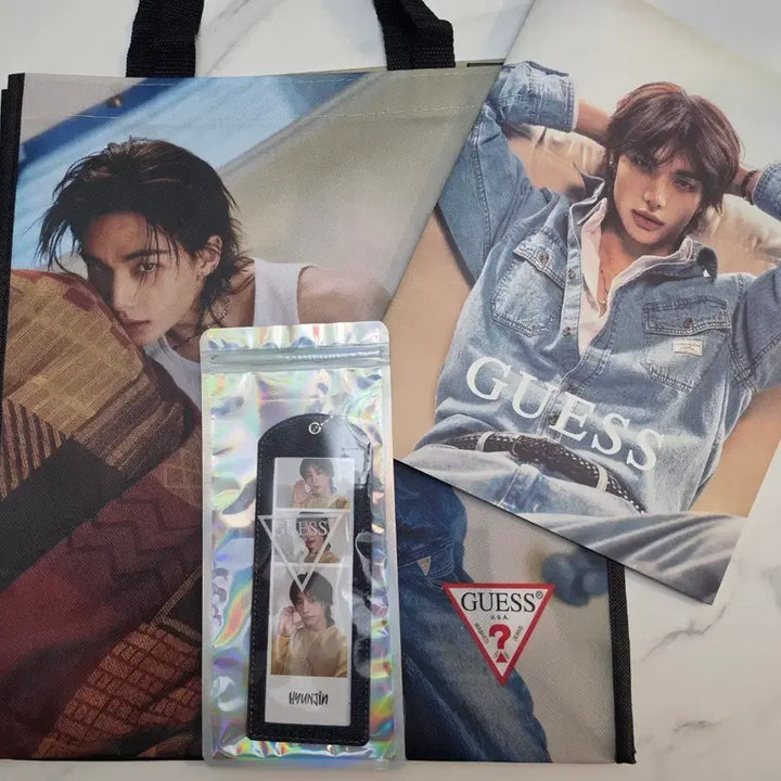 [SOLD OUT] 게스 현진 룩북+타포린백+데님포토키링
