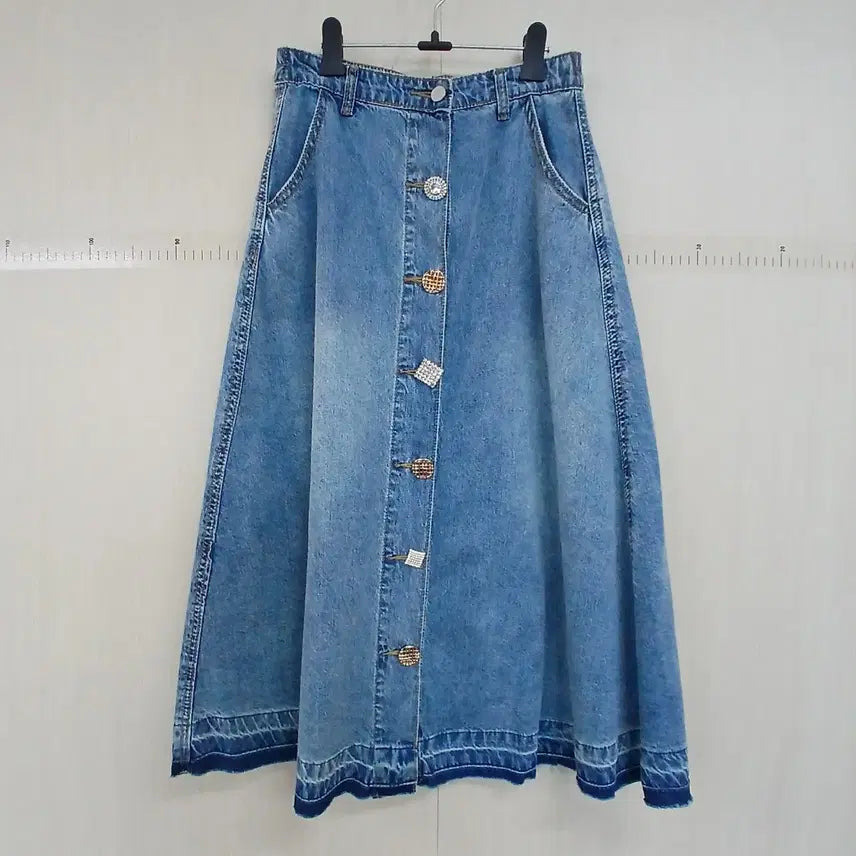 [BUNJANG] Denim A-line Button Detail Long Skirt / 데님 롱 스커트 A라인 버튼 장식