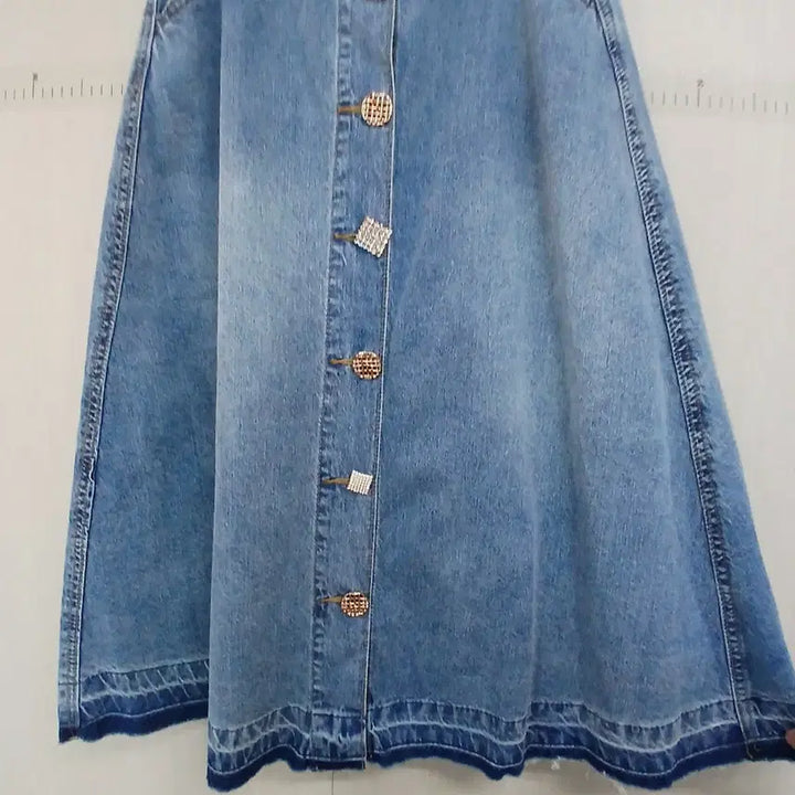 [BUNJANG] Denim A-line Button Detail Long Skirt / 데님 롱 스커트 A라인 버튼 장식