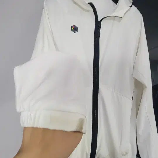 [BUNJANG] Kappa XL105 Lightweight Hooded Windbreaker White / XL105 카파 화이트 디잔,핏이뿐 재질부드러운 경량바스락스판후드바람막이