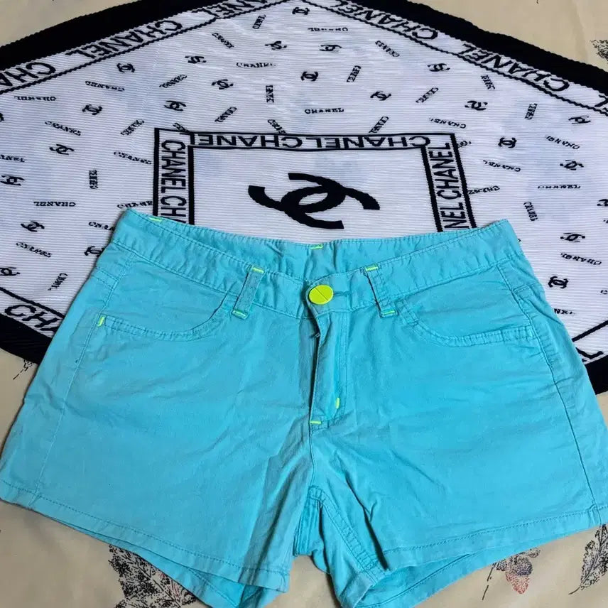 [BUNJANG] Mint Green Hot Pants Shorts Size S / 민트색 반바지 핫팬츠 S사이즈