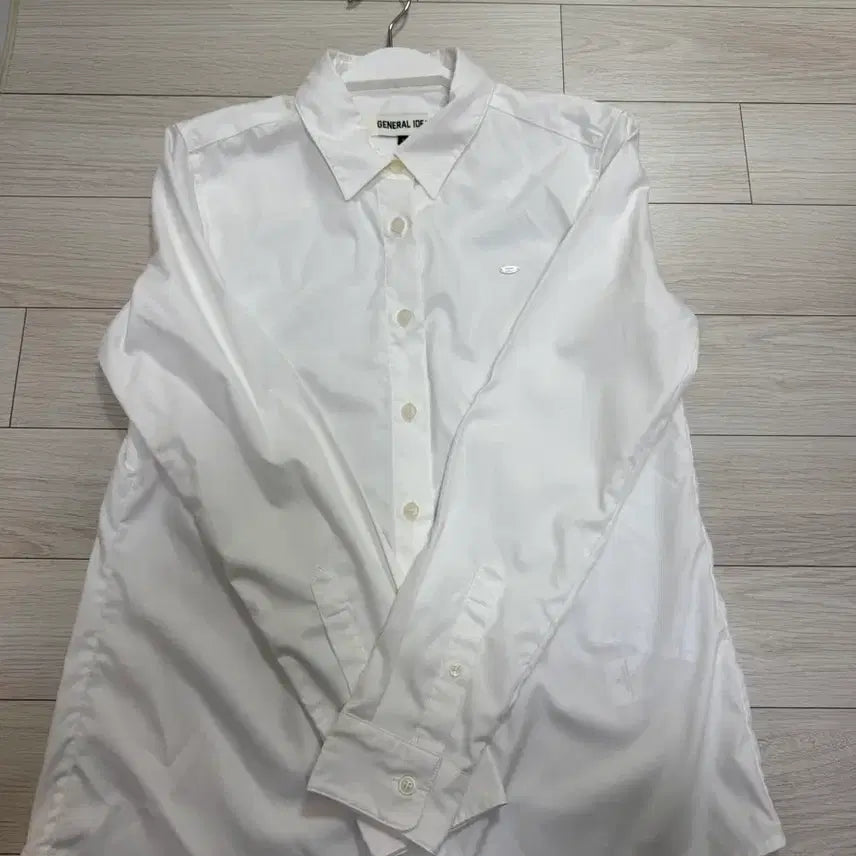 [BUNJANG] General Idea Wrinkle-Free Rivet Shirt White S / 제너럴아이디어 링클프리 리벳셔츠 화이트s