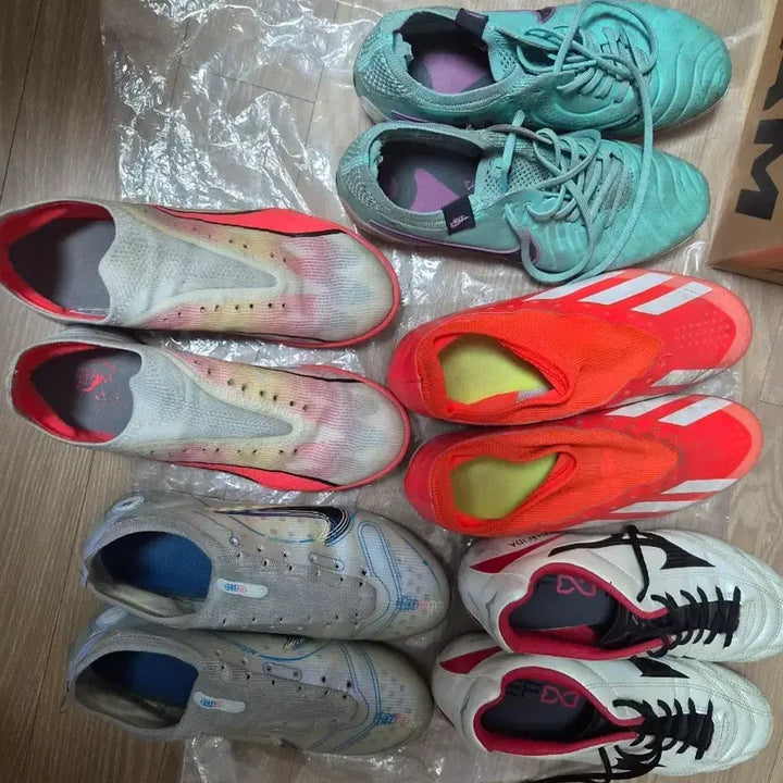 [SOLD OUT] 축구화 250 일괄 나이키 아디다스 미즈노