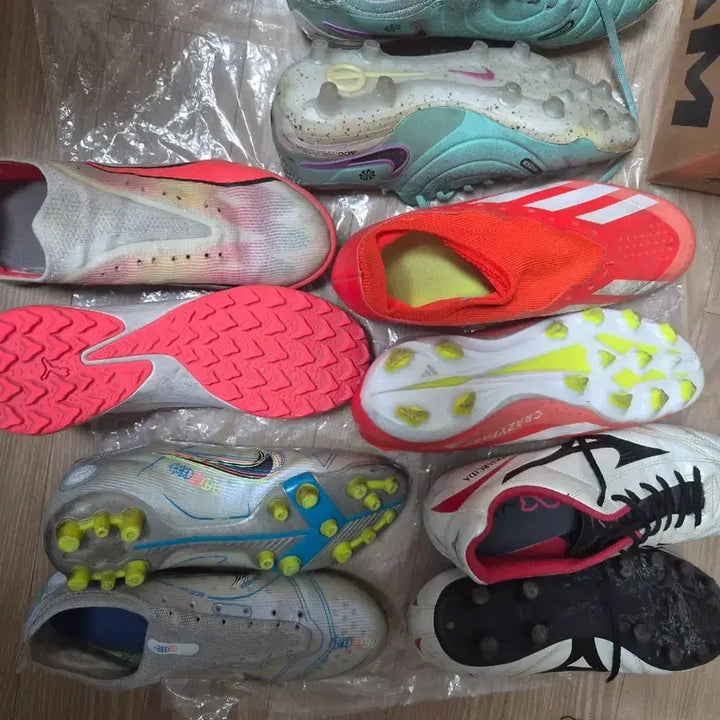 [SOLD OUT] 축구화 250 일괄 나이키 아디다스 미즈노