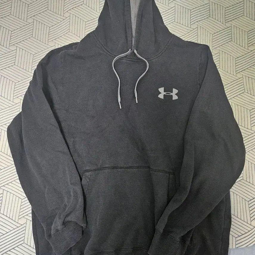[BUNJANG] Under Armour Black Fleece Hoodie XL / 언더아머 블랙 기모 후드 xl