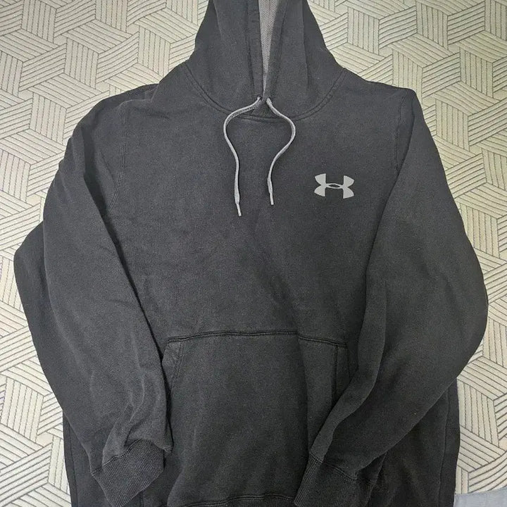 [BUNJANG] Under Armour Black Fleece Hoodie XL / 언더아머 블랙 기모 후드 xl