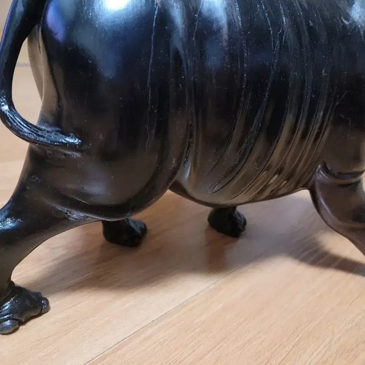 [BUNJANG] African Rhinoceros Wood Carving Collectible / 아프리카예술 수입코뿔소 수집품 목각장식품