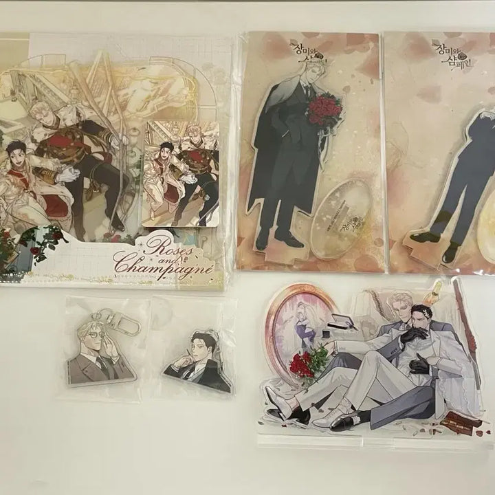 [BUNJANG] Rose and Champagne Acrylic Standee Goods Set / (판매) 장미와 샴페인 아크릴 스탠드 굿즈세트