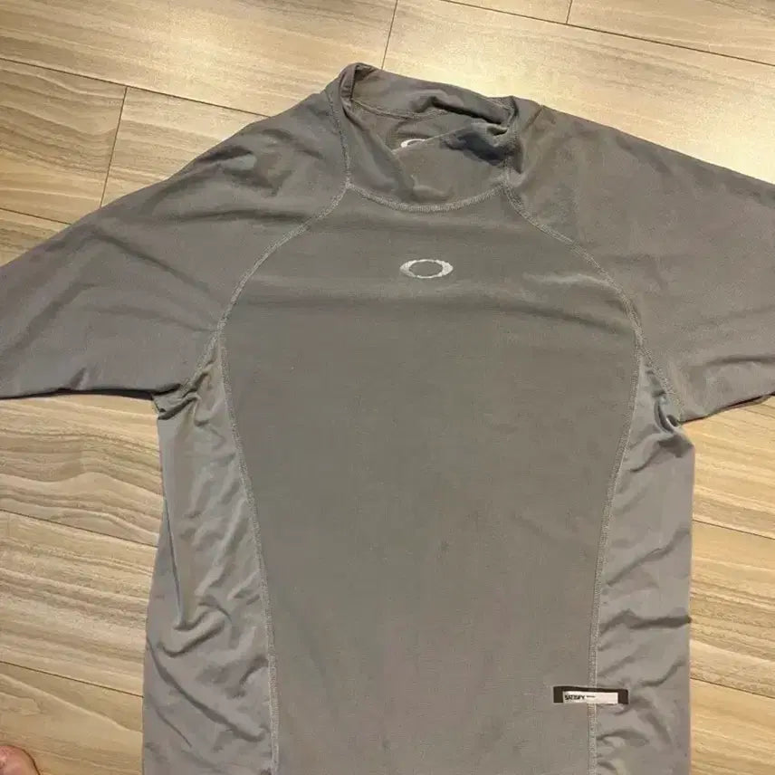 [BUNJANG] Satisfy Oakley T-Shirt / 2 새티스파이 오클리 티셔츠 satisfy oakley