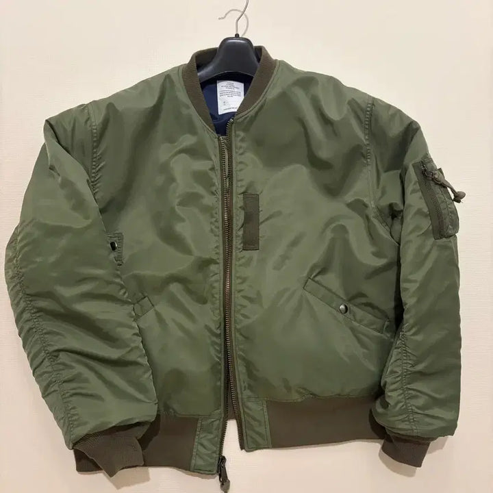[BUNJANG] Behavior MA-1 Jacket Olive/Navy / 비헤비어 마원(ma-1 ) 올리브/네이비 4사이즈