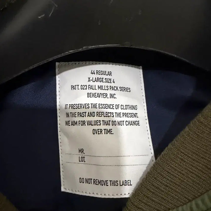 [BUNJANG] Behavior MA-1 Jacket Olive/Navy / 비헤비어 마원(ma-1 ) 올리브/네이비 4사이즈